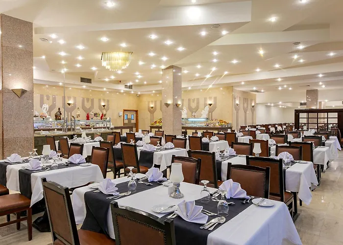 Üdülőközpont Marlin Azur 3*