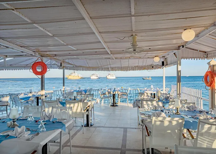 Üdülőközpont Marlin Azur Gurdaka