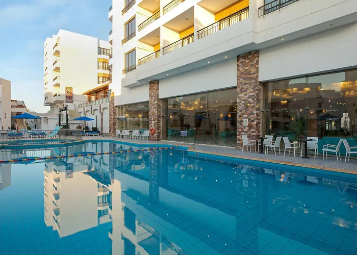 Üdülőközpont Marlin Azur Gurdaka