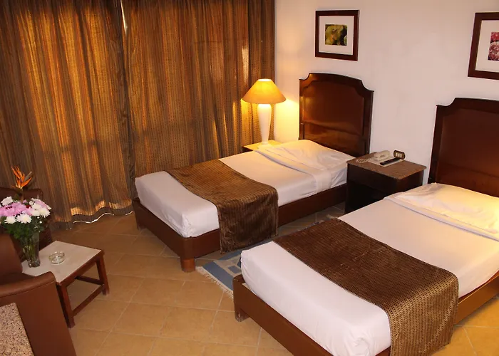 Üdülőközpont Marlin Azur 3*