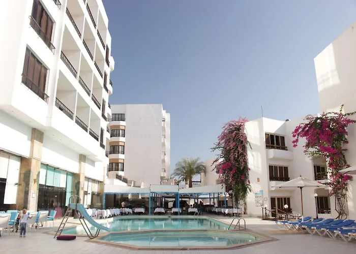 Marlin Azur Üdülőközpont 3*