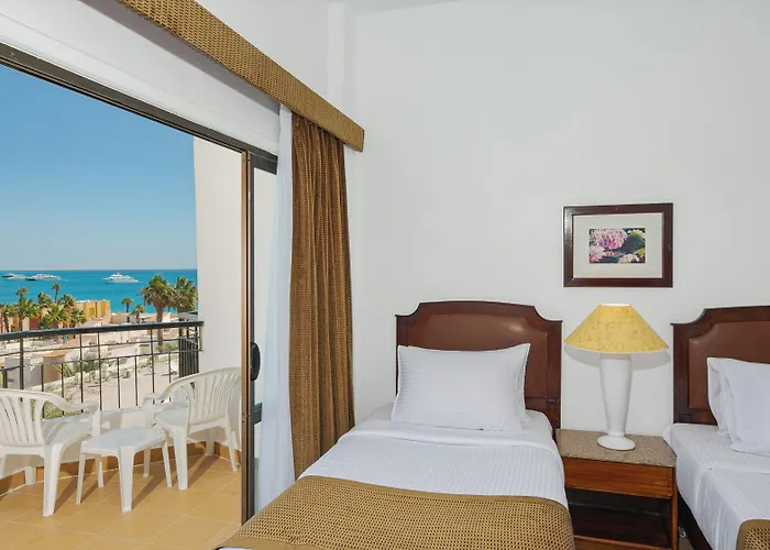 Üdülőközpont Marlin Azur 3*